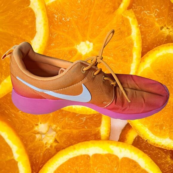 Nike‎ Women's Ombre Atomic Mango Roshe Run Athletic Shoes Size 8.5 - Picture 1 of 10